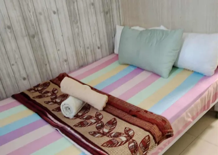 Sea Residences Golden Escape Condotel *